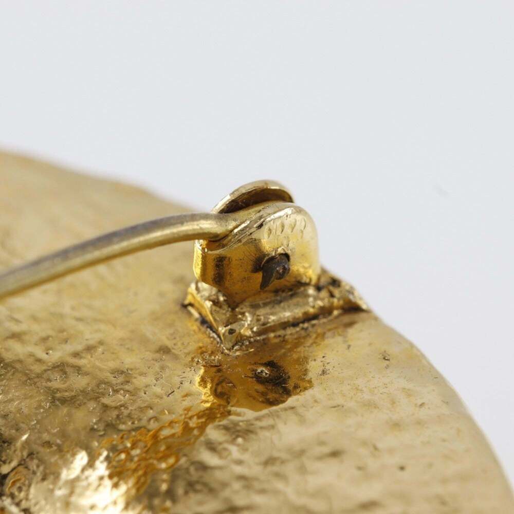 CHANEL Authentic Gold Straw Brooch - Picture 7 of 9